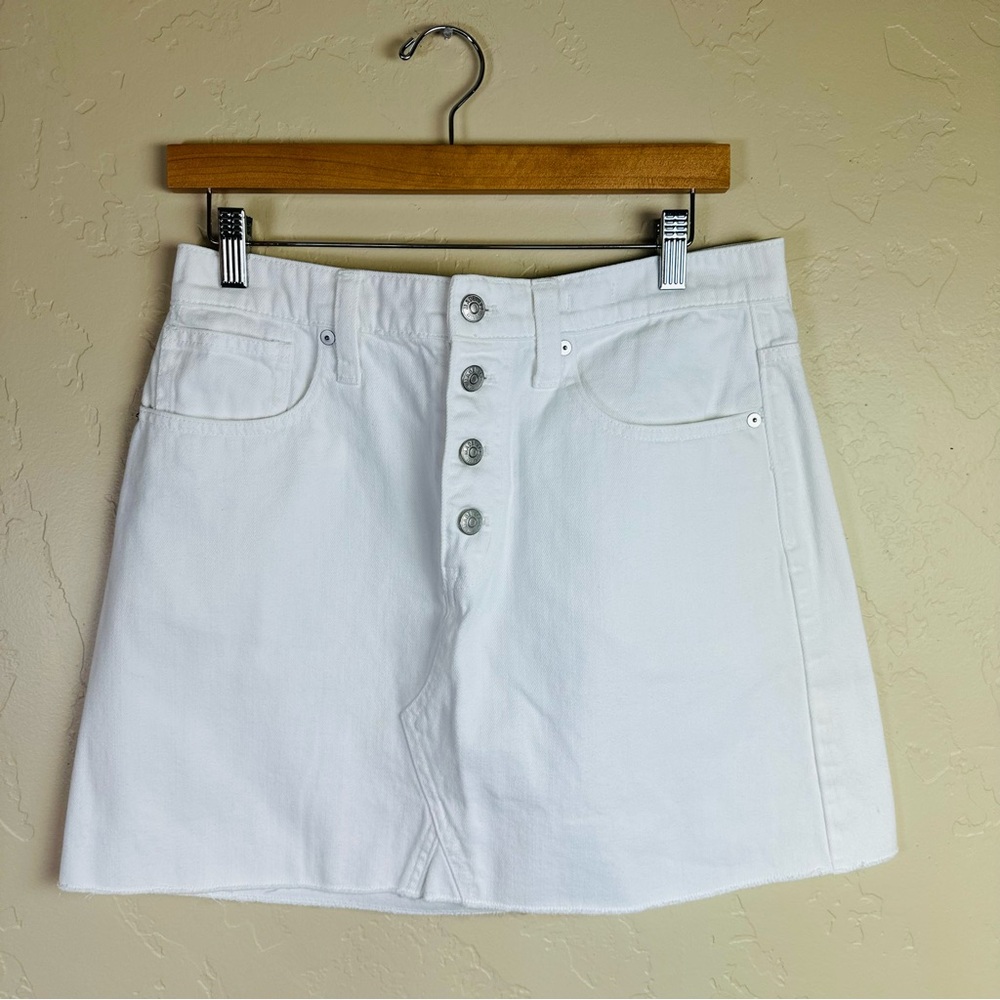 Madewell Women’s Rigid Denim A-Line Mini Skirt, Tile White Button-Front Edition - Picture 4 of 10